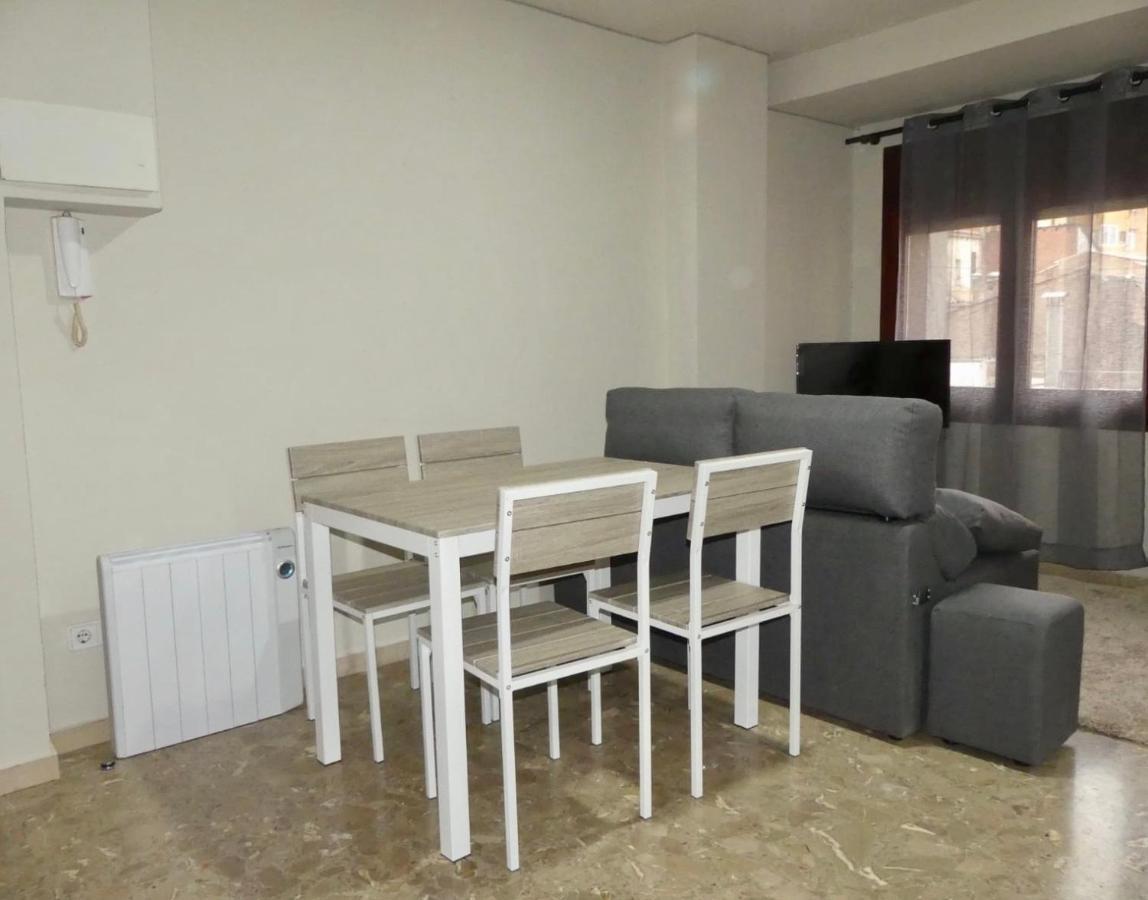 Apartament Encantador Al Centre De Vic Aptgarbi Eksteriør billede